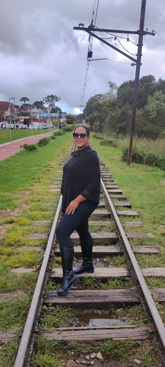 Kelly Alves Falconi Campos